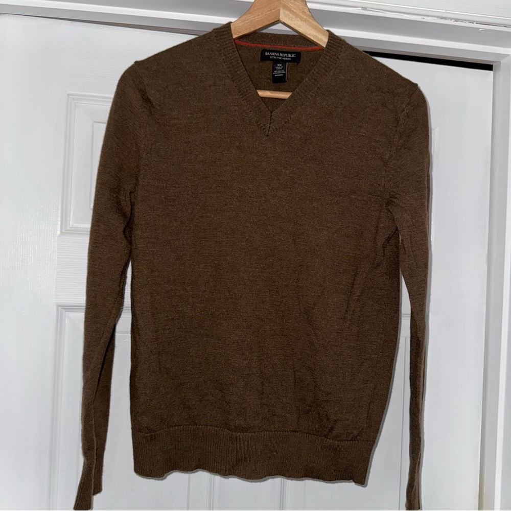Banana Republic Fine Merino Wool Brown V-Neck Sweater XS